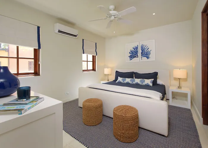 Hotel Catalinas Collection