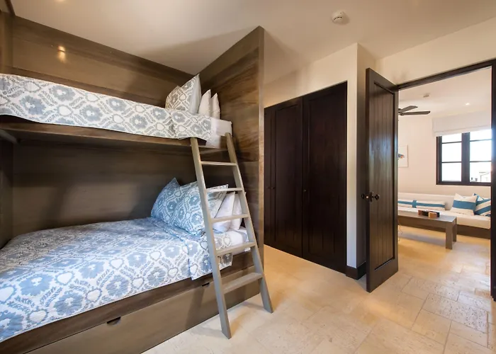Catalinas Collection 4*