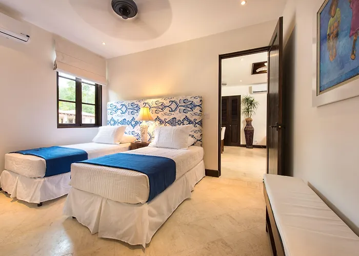 Catalinas Collection 4*