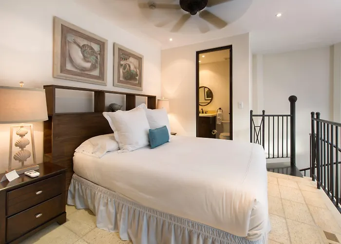 Catalinas Collection Hotel 4*