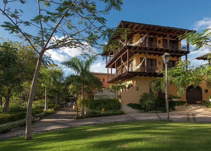 Hotel Catalinas Collection